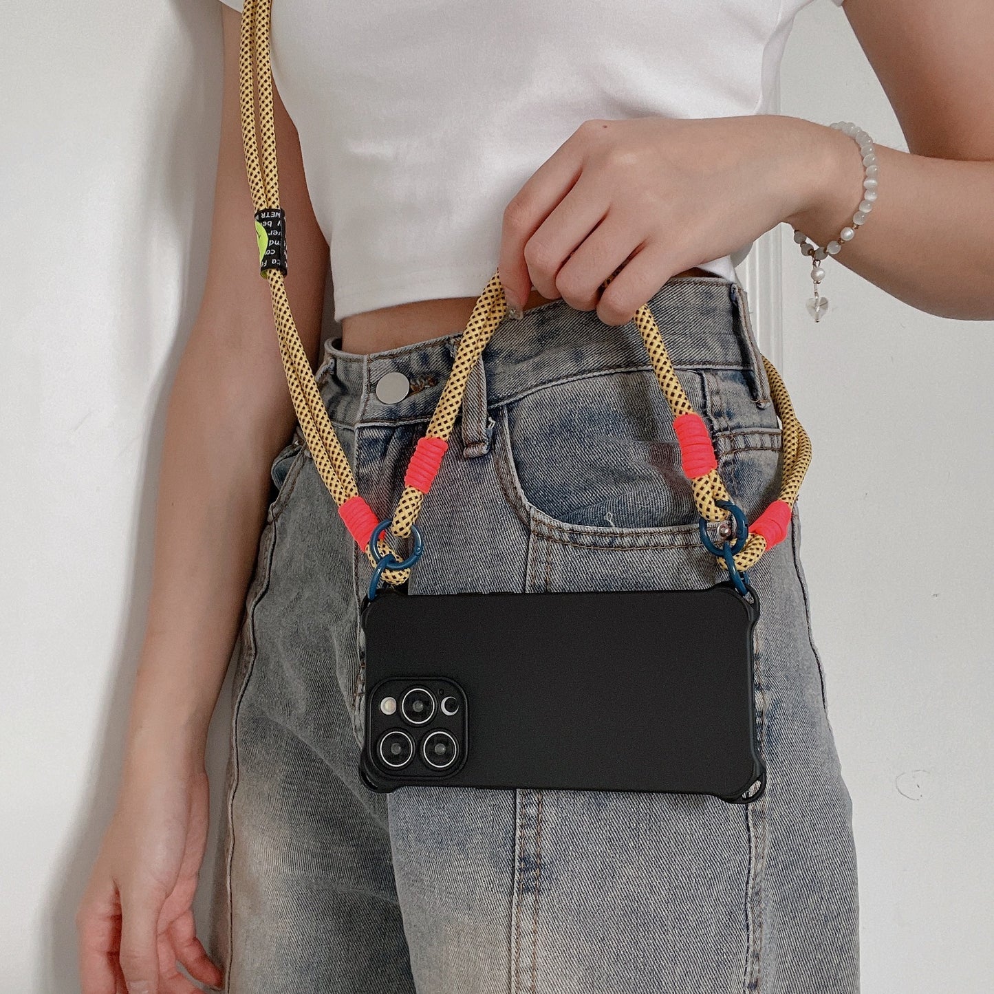"4Ecki" - iPhone Crossbody Handyhülle